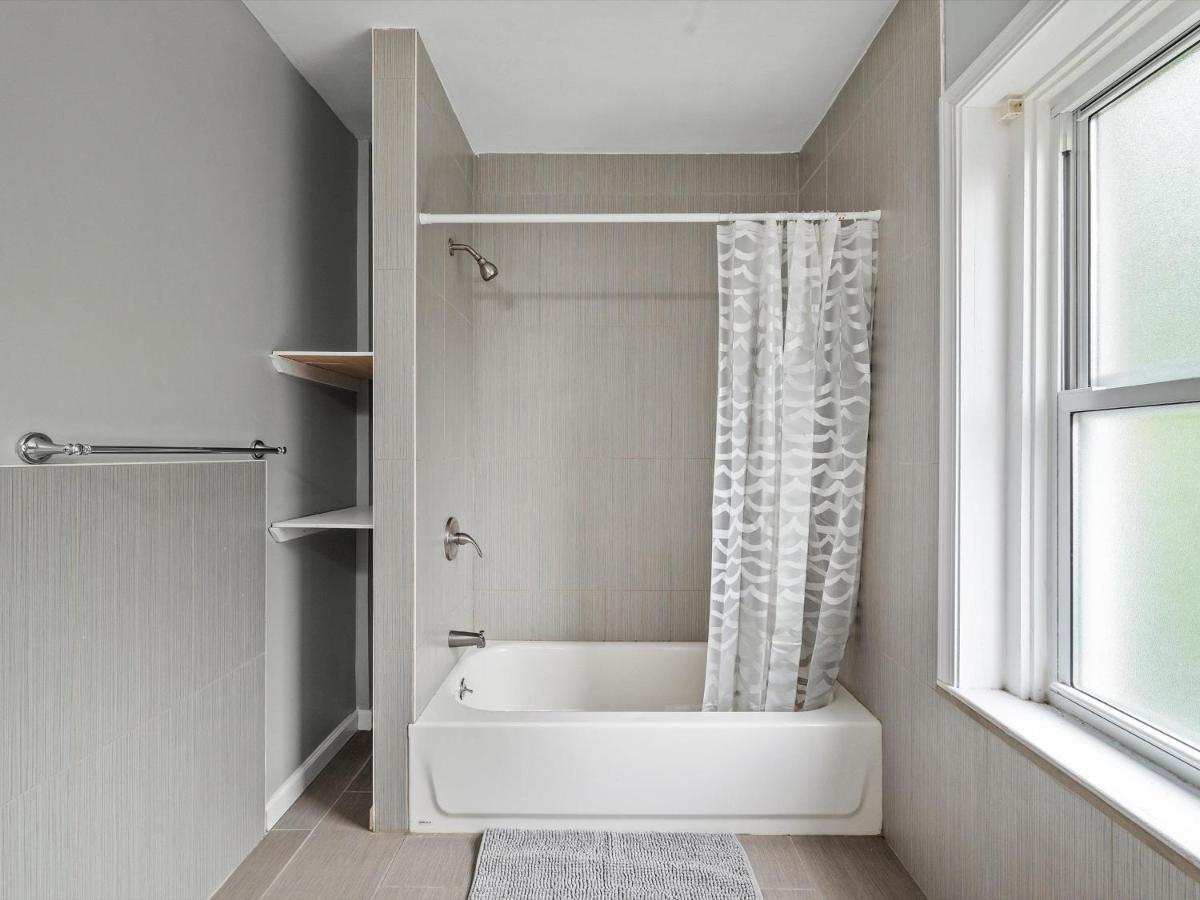 Oakland/University @H Bright And Stylish Private Bedroom With Shared Bathroom Pittsburgh Exterior photo